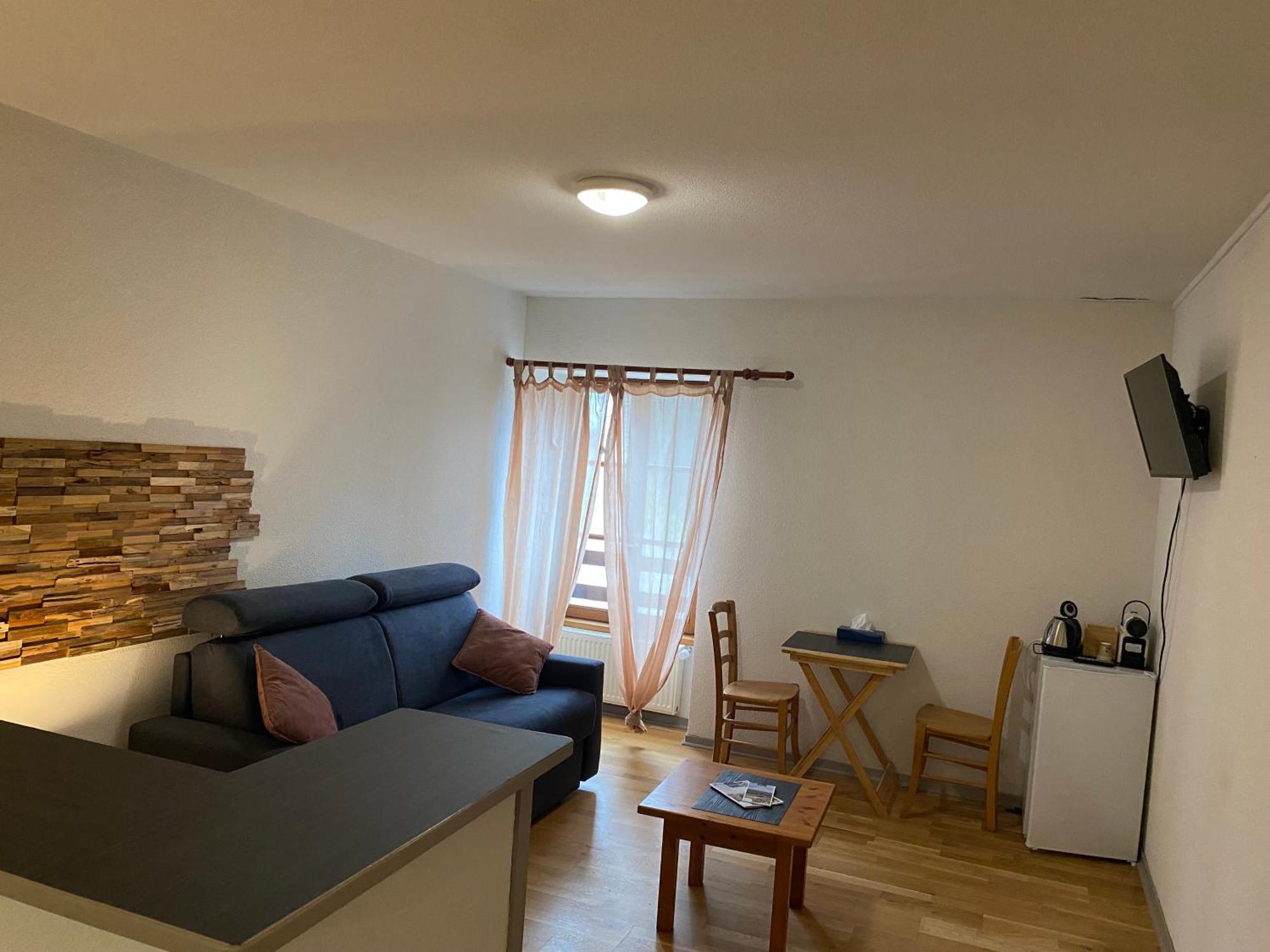 Gite - Auberge Du Midi Saint-Antoine  外观 照片